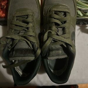Nike Men's Forest Green Sneakers